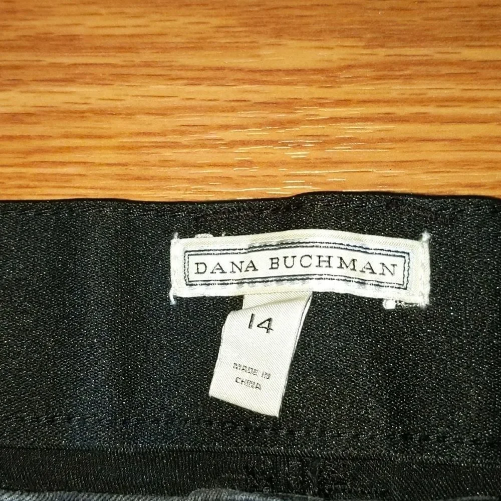 Dana Buchman black stretch band jeans